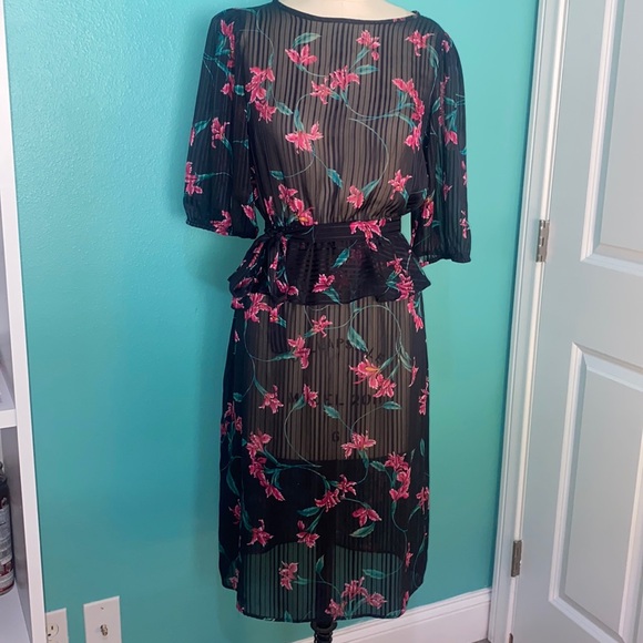 VINTAGE 80’s FLORAL DRESS - Picture 1 of 8